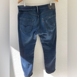 Commuter Collection. Levi’s Men’s 511 jeans. Used.